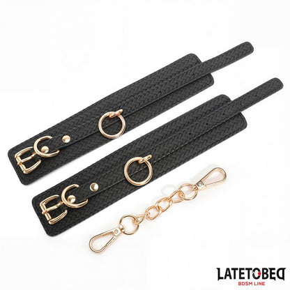 LATETOBED BDSM LINE - WEAVING PATTERNS ANKLE CUFF GOLDEN CHAIN