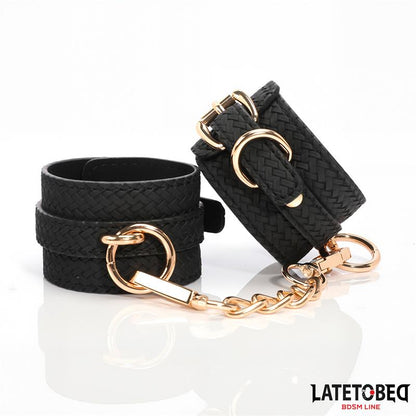 LATETOBED BDSM LINE - WEAVING PATTERNS ANKLE CUFF GOLDEN CHAIN