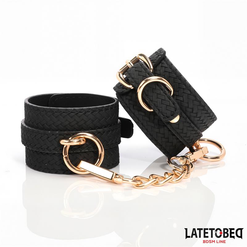 LATETOBED BDSM LINE - WEAVING PATTERNS WRIST CUFF GOLDEN CHAIN