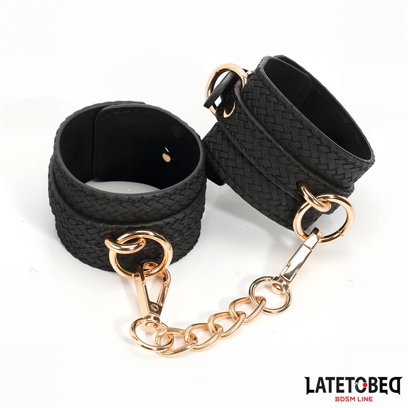 LATETOBED BDSM LINE - WEAVING PATTERNS WRIST CUFF GOLDEN CHAIN