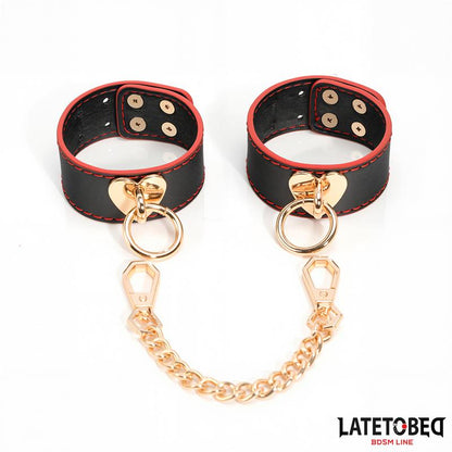 LATETOBED BDSM LINE - WRIST CUFF WITH GOLDEN CHAIN