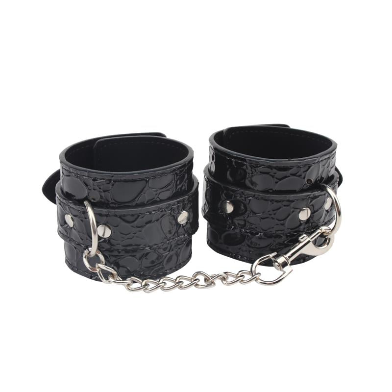 CHISA - WRIST CUFFS BE GOOD BLACK